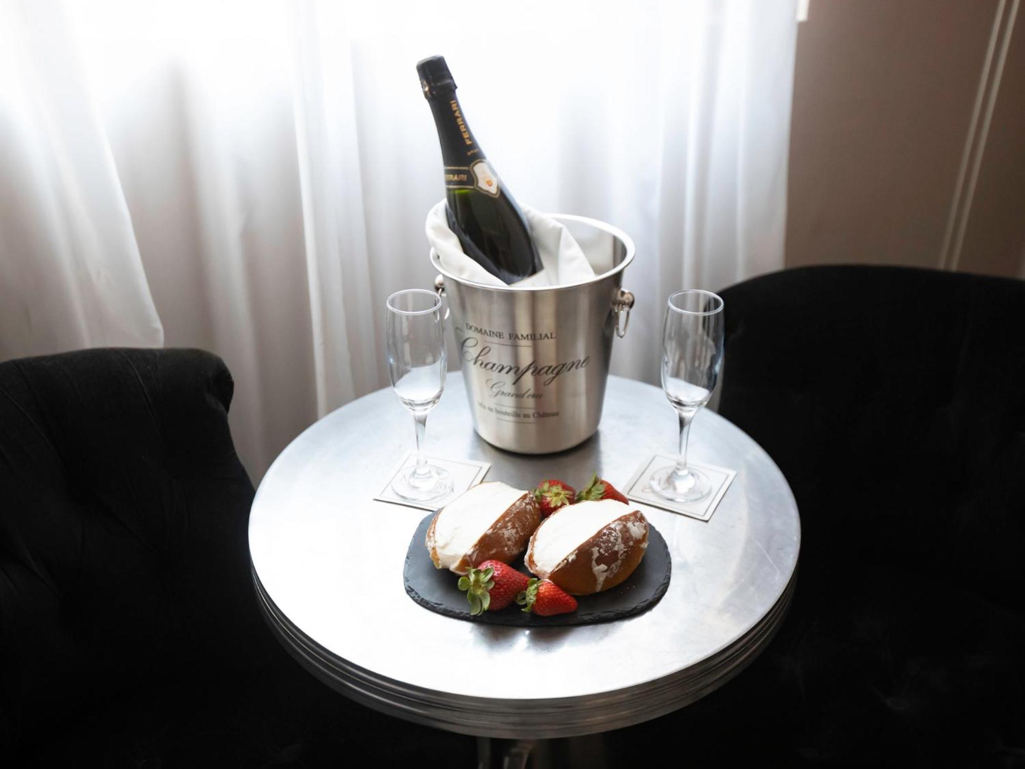 Jb Relais- Campo De' Fiori Bed & Breakfast Roma Ngoại thất bức ảnh